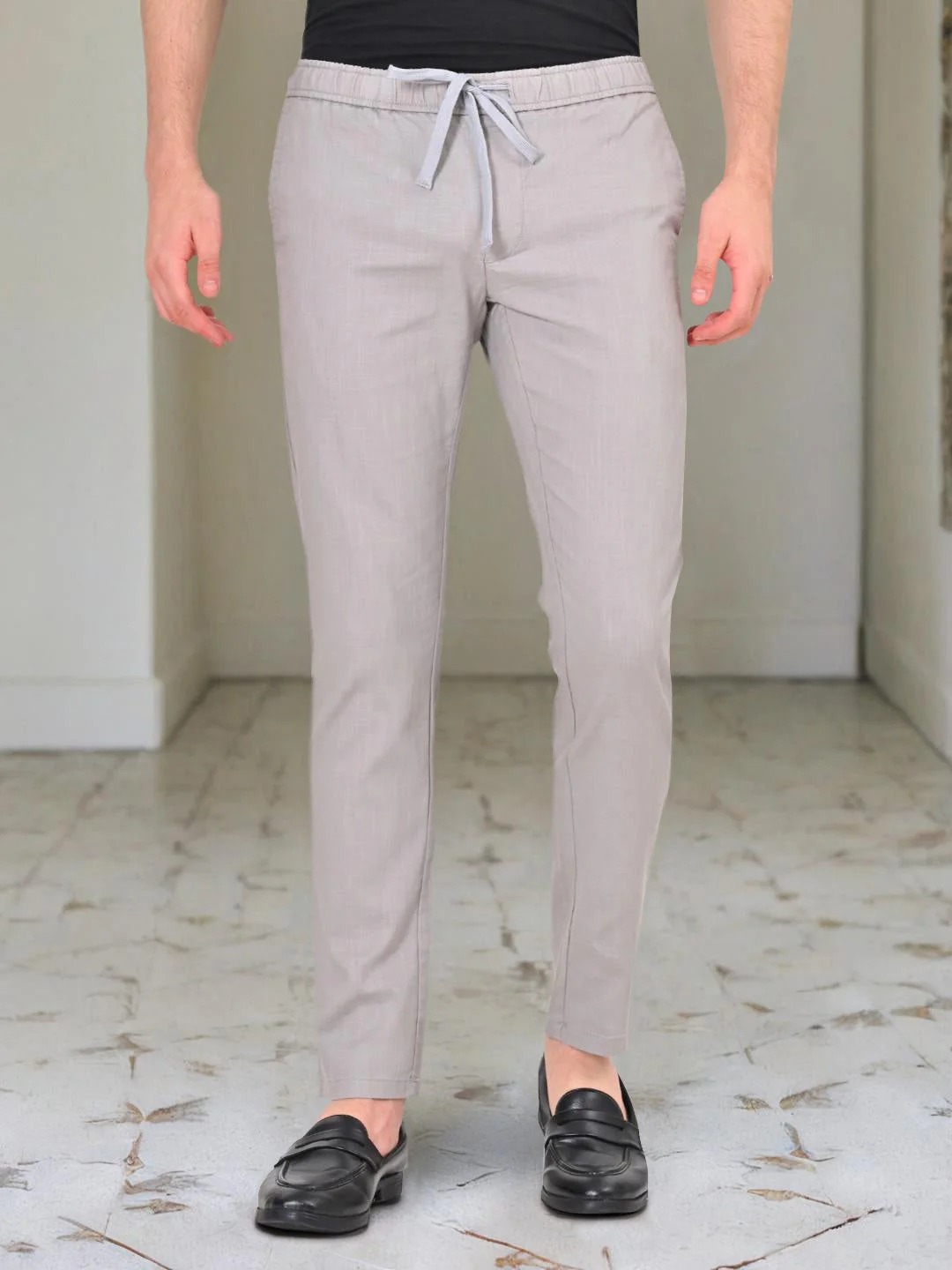 Indian Terrain Men's Slim Fit Solid Grey Trousers